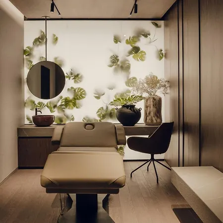 Apartament 77 *