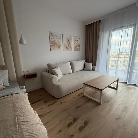Apartament 77