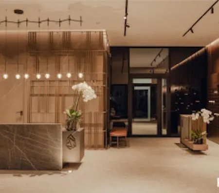 77 Apartament *